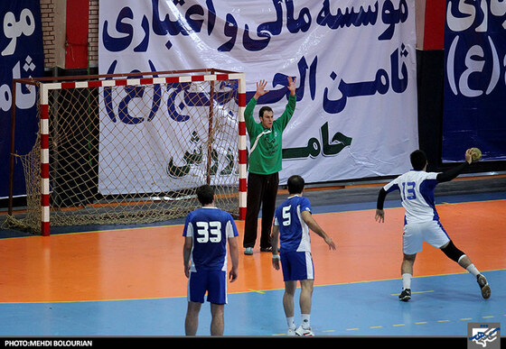 دیدار هندبال ثامن مشهد و ثامن سبزوار