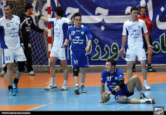 دیدار هندبال ثامن مشهد و ثامن سبزوار