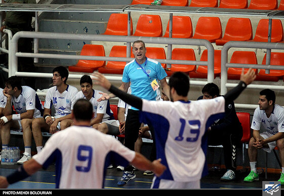 دیدار هندبال ثامن مشهد و ثامن سبزوار