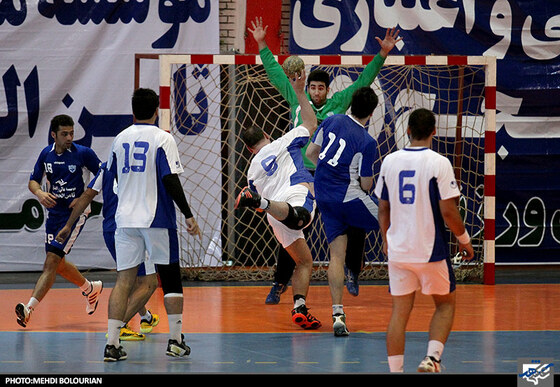 دیدار هندبال ثامن مشهد و ثامن سبزوار