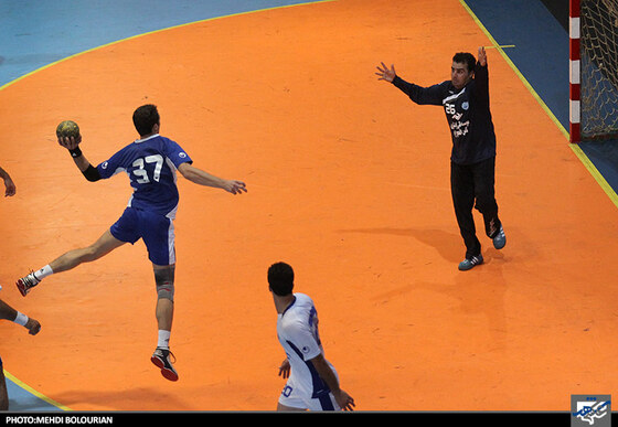 دیدار هندبال ثامن مشهد و ثامن سبزوار