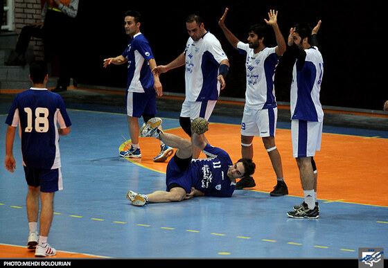 دیدار هندبال ثامن مشهد و ثامن سبزوار