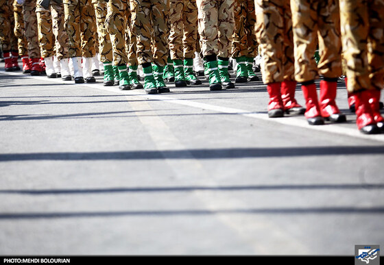 رژه یگان های نمونه ارتش در مراسم رژه نیروهای مسلح در مشهد