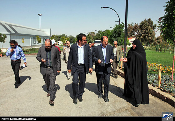  بازدید اعضای کمیسیون خدمات شهری شورای شهر از باغ گیاه شناسی 