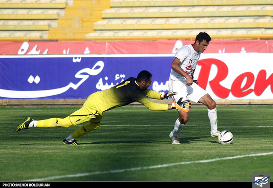 دیدار تیم های پدیده و نیروی زمینی