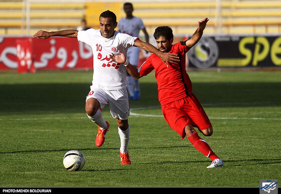 دیدار تیم های پدیده و نیروی زمینی