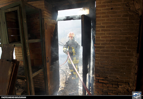 آتش سوزی در منزل قدیمی