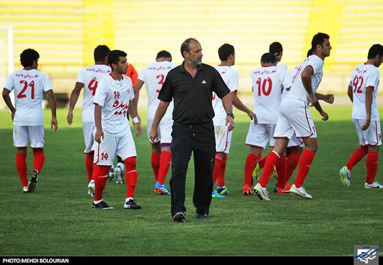 اکبر میثاقیان سرمربی تیم فوتبال پدیده