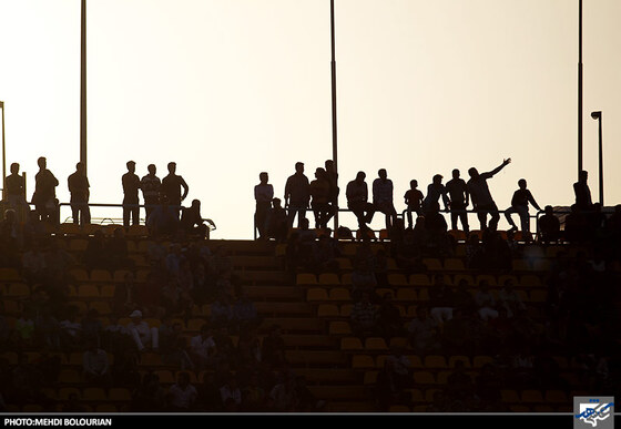 دیدار تیم های سیاه جامگان و پدیده