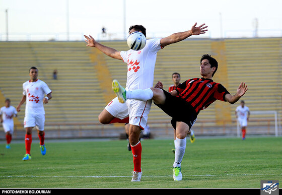 دیدار تیم های سیاه جامگان و پدیده