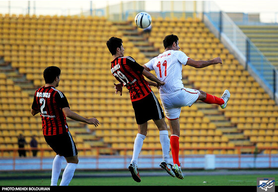 دیدار تیم های سیاه جامگان و پدیده