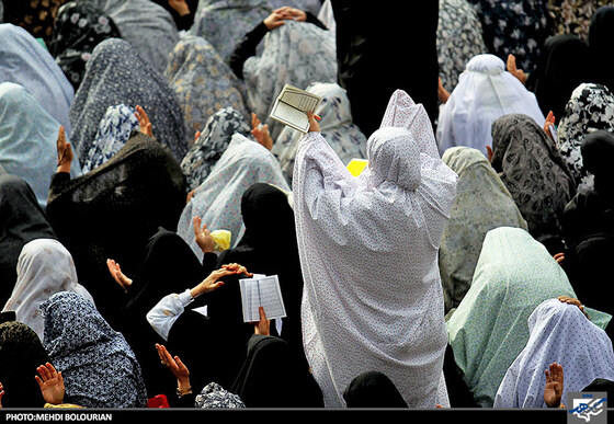 مراسم دعای روز عرفه در حرم رضوی