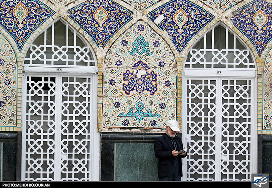 مراسم دعای روز عرفه در حرم رضوی