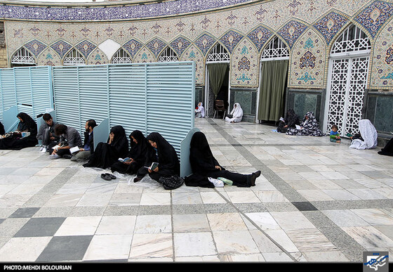 مراسم دعای روز عرفه در حرم رضوی