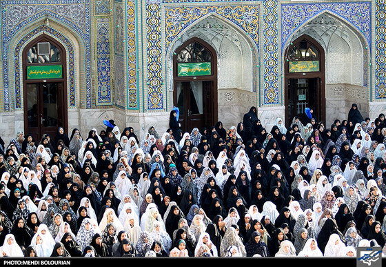 اقامه نماز عید سعید قربان در حرم رضوی