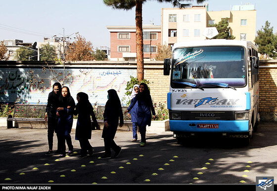 تو راه را برایم هموار ساز؛
من خود راه رفتن را خواهم آموخت