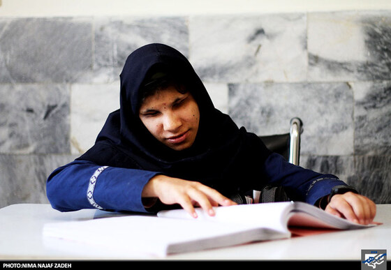 تو راه را برایم هموار ساز؛
من خود راه رفتن را خواهم آموخت