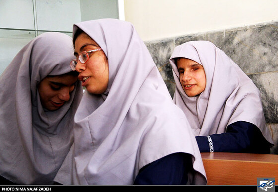 تو راه را برایم هموار ساز؛
من خود راه رفتن را خواهم آموخت