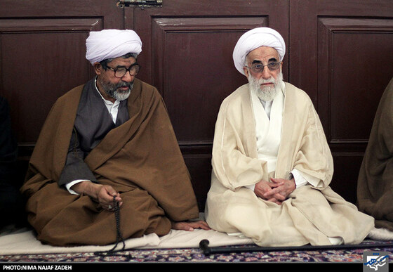 حضور آیت الله جنتی در مراسم چهلمین روز درگذشت آیت ا... طاهری