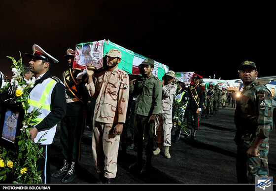 استقبال از پیکر شهدای سراوان در فرودگاه بین المللی شهید هاشمی نژاد