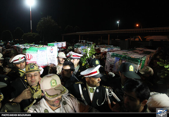 استقبال از پیکر شهدای سراوان در فرودگاه بین المللی شهید هاشمی نژاد