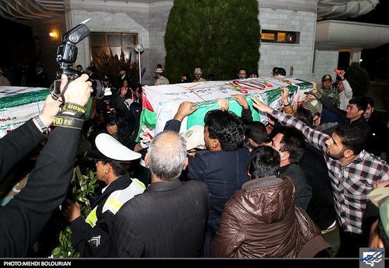 استقبال از پیکر شهدای سراوان در فرودگاه بین المللی شهید هاشمی نژاد