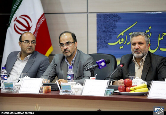 نشست شهردار با مدیران حمل و نقل 