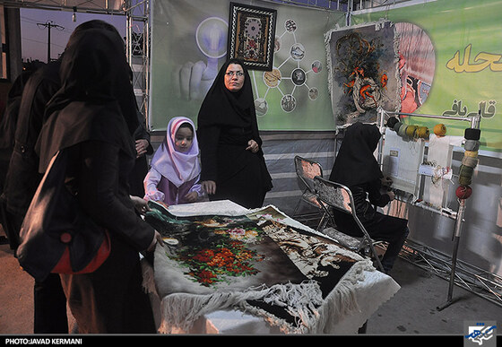 نمایشگاه هنرهای محلی در بوستان بهشت