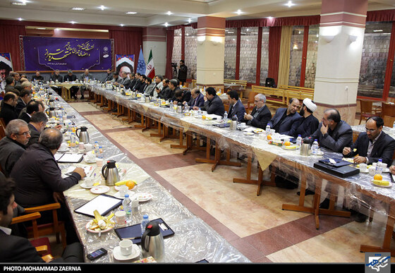  نشست مشترک شهردار و اعضای شورای اسلامی شهر مشهد و شیراز 