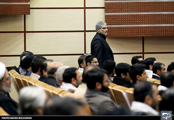 مجید قلی زاده مدیر عامل خبرگزاری تسنیم در اختتامیه همایش بسیج و رسانه