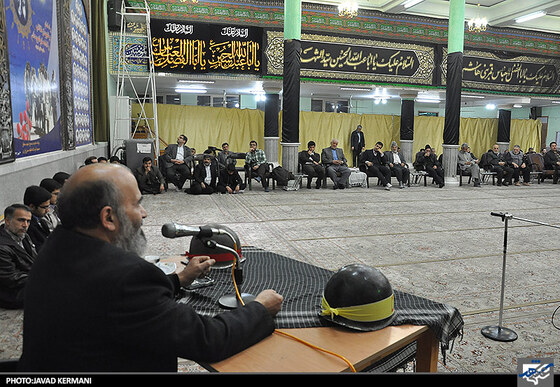 شب نشینی بسیجی ها