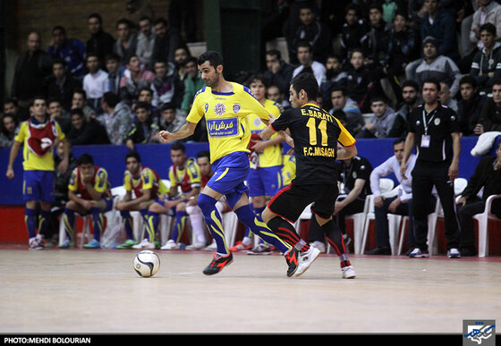 دیدار فوتسال تیم های میثاق تهران و فرش آرا مشهد
