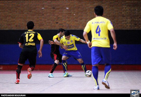 دیدار فوتسال تیم های میثاق تهران و فرش آرا مشهد