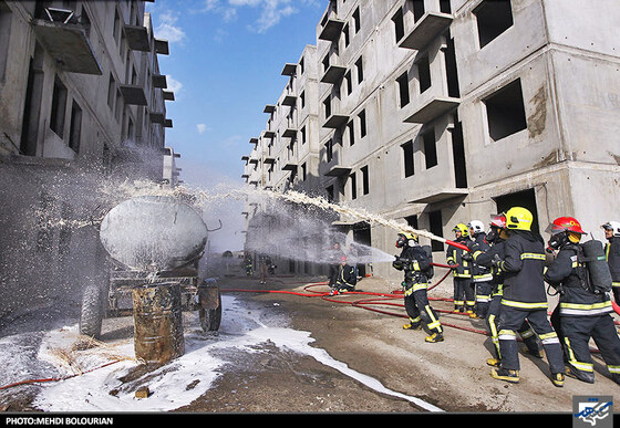 مانور امداد و نجات آتش نشانی