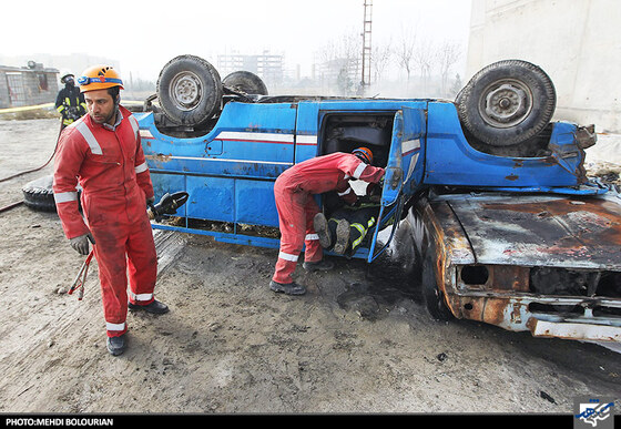مانور امداد و نجات آتش نشانی