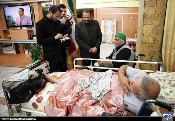  عیادت رییس و اعضای شورای اسلامی شهر مشهد از جانبازان آسایشگاه امام خمینی (ره)