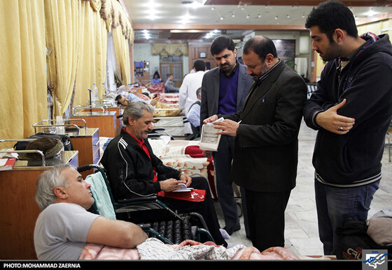  عیادت رییس و اعضای شورای اسلامی شهر مشهد از جانبازان آسایشگاه امام خمینی (ره)