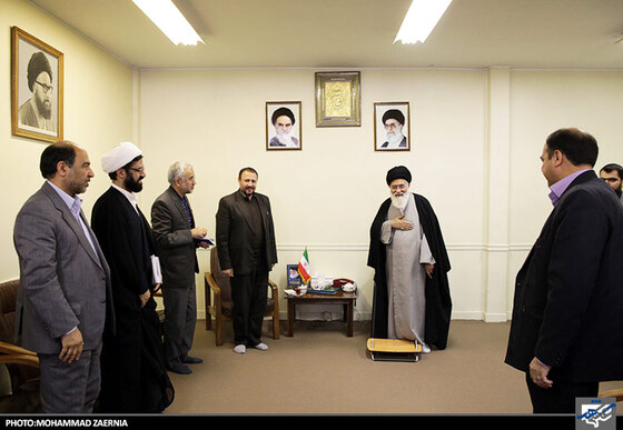 دیدار اعضای شورای اسلامی شهر مشهد با آیت الله علم الهدی