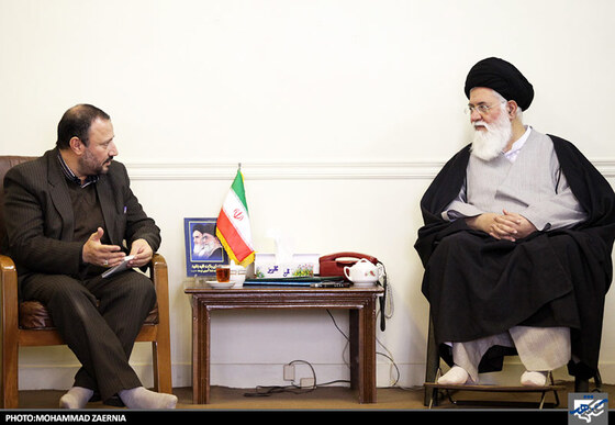 دیدار اعضای شورای اسلامی شهر مشهد با آیت الله علم الهدی