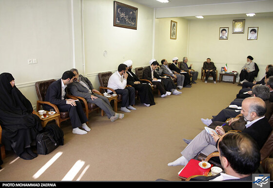 دیدار اعضای شورای اسلامی شهر مشهد با آیت الله علم الهدی