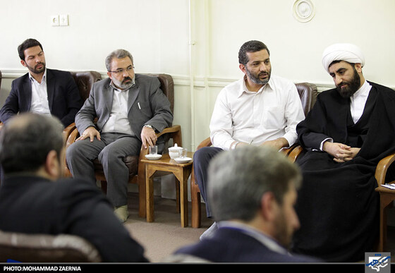دیدار اعضای شورای اسلامی شهر مشهد با آیت الله علم الهدی