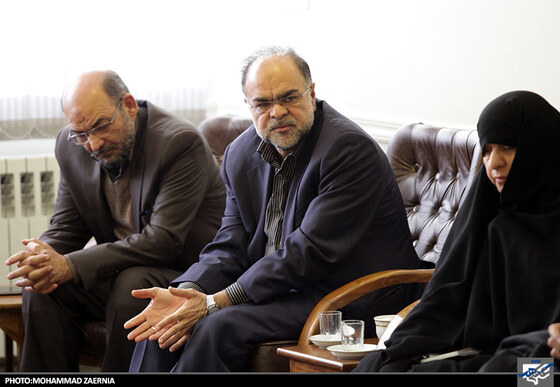 دیدار اعضای شورای اسلامی شهر مشهد با آیت الله علم الهدی