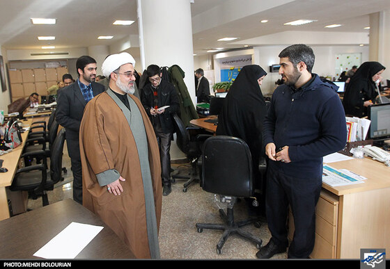 بازدید مدیر کل صدا و سیمای خراسان رضوی از روزنامه شهرآرا