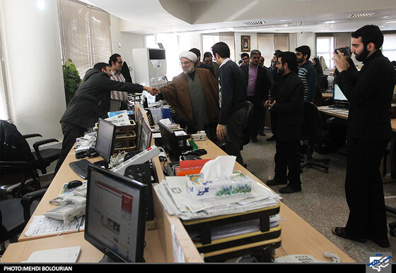 بازدید مدیر کل صدا و سیمای خراسان رضوی از روزنامه شهرآرا