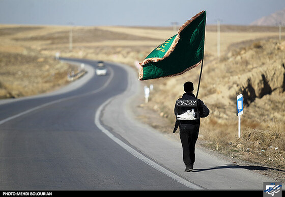 زائر پیاده امام رضا(ع)