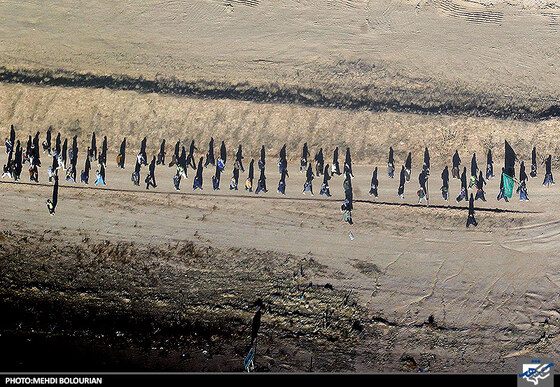 تصاویر هوایی حرکت زائرین پیاده امام رضا(ع)