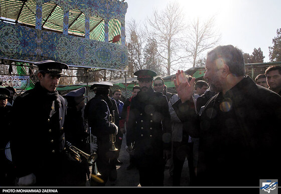 بازدید شهردار از ایستگاههای استقبال از زائرین پیاده 