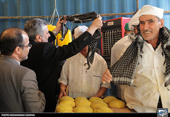 بازدید شهردار از ایستگاههای استقبال از زائرین پیاده 