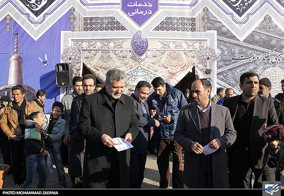 بازدید شهردار از ایستگاههای استقبال از زائرین پیاده 