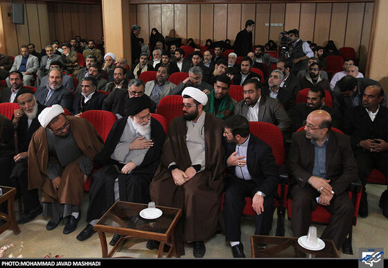 نشست هم اندیشی مداحان و شعرای نخبه